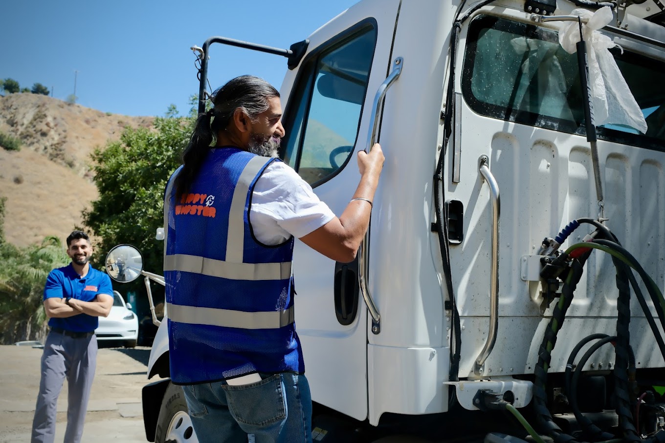 4 yard dumpster rental in Los Angeles, CA