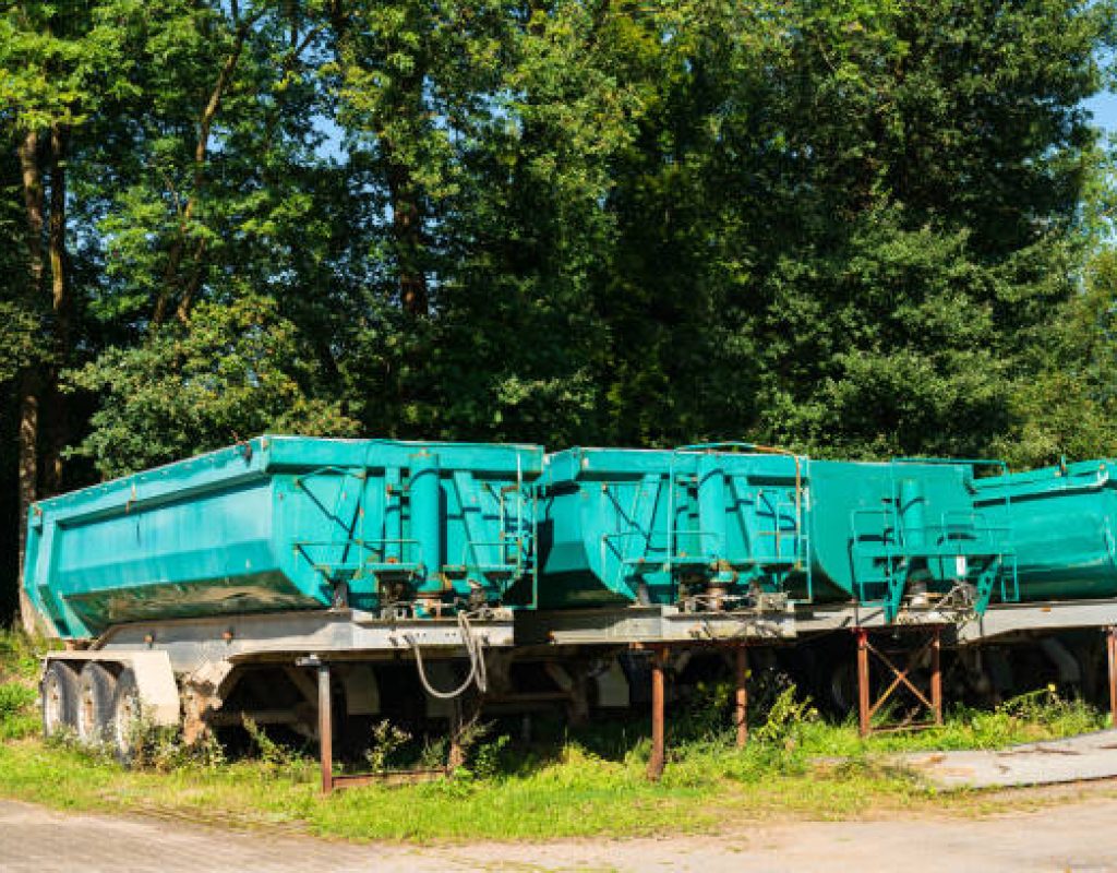 roll off dumpster rental for roofing projects