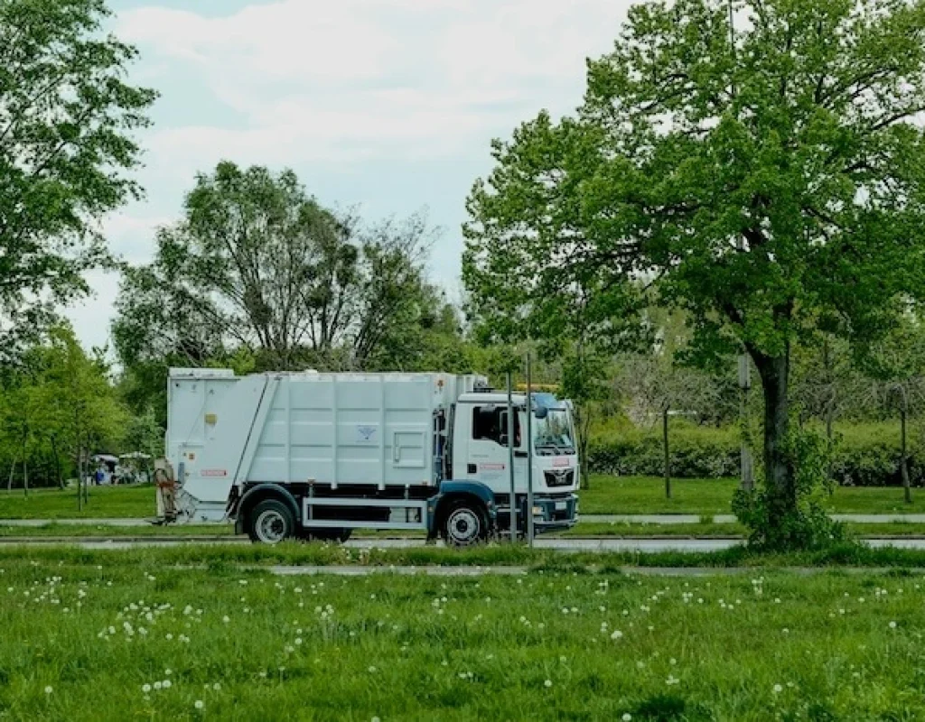 Zippy Dumpster rental service Los Angeles CA construction cleanup